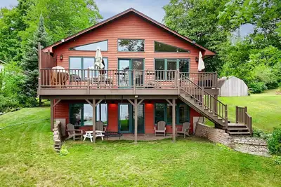 Image de Lyman Fireside Lake House with Game Room