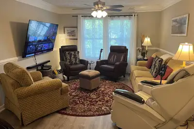 Image de Convenient 3 bed 2 bath condo near Memorial Park, Five-points, & Uga in Athens