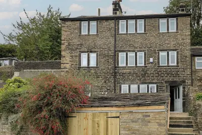 Image de Hill Top Cottage, pet friendly, with open fire in Holmfirth