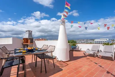 Image de Private terrace apt Lagos Centre