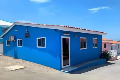 Image de Charming & Secure Villa – Near the Beach, Close to Airport & Downtown