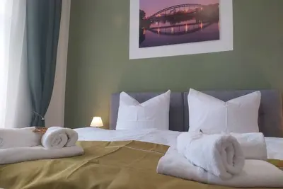 Image de Modern vacation apartment: central, ideal for business travelers, family-friendly