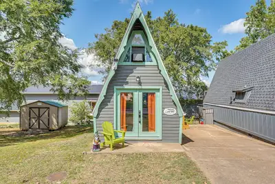 Image de Cozy Cabin w/ Deck & Boat Launch Access in Lampe!