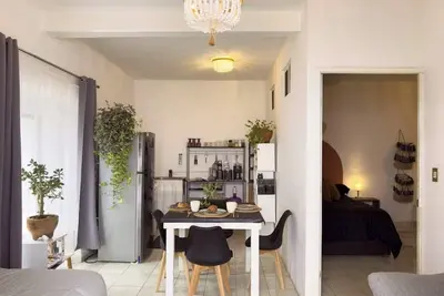 Image de Bright Jalatlaco Suite with Parking & Kitchen, 10 min Walk to Oaxaca Center