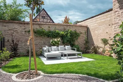 Image de La jardin secret, Maison spacieuse avec parking.