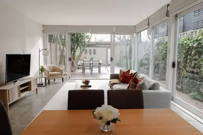 Image de Bayside Family Home: Steps to Elwood Beach & St Kilda