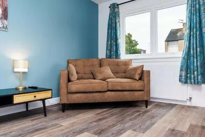 Image de 2Bed House-Free Parking- by Holiday Homes