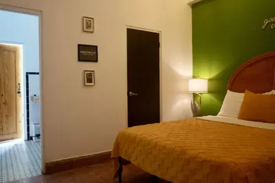 Image de 1br Group Apartment on Calle Loíza • Ocean Park