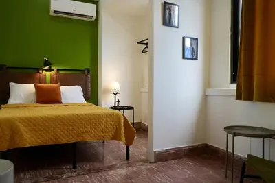 Image de 2br Apt on Calle Loiza • Steps to Ocean Park Beach