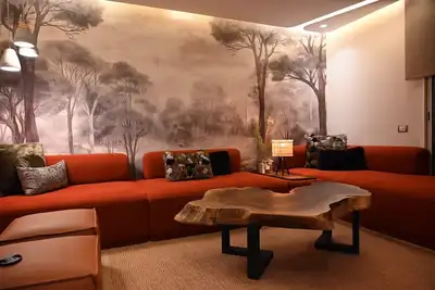 Image de Vivez Marrakech autrement. Dans un appartement de luxe. Au bord de la piscine.