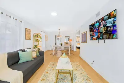 Image de 3br Retreat with Pool and Fenced Yard - Near Wynwood