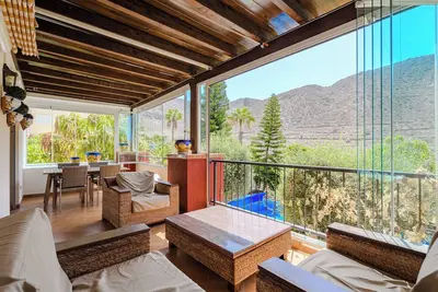 Image de Villa with private pool and beautiful garden