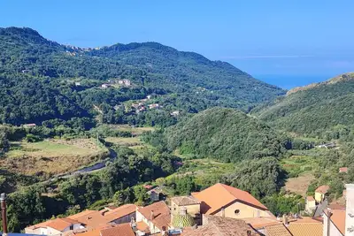 Image de Lumira Vista – Maisonette panoramique dans le village historique, vue mer et collines