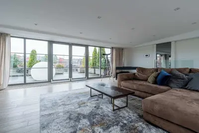 Image de Domillion Amazing 3bdr Penthouse with Terrace Mz28