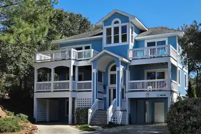 Image de 5br | Private Pool | Hot Tub | Sauna | Fireplace