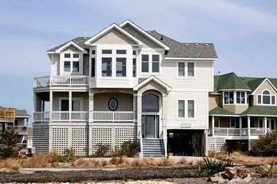 Image de Dog-friendly, oceanside, pool, hot tub