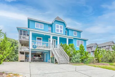 Image de Spacious water-view 7br - private pool & hot tub