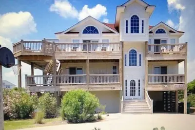 Image de 6br | Pool | Hot Tub | Fireplace | Deck | W/D