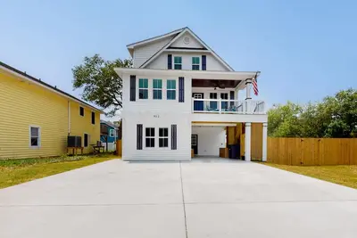 Image de Kdn0821: Coastal Unwind 4br, hot tub & foosball table