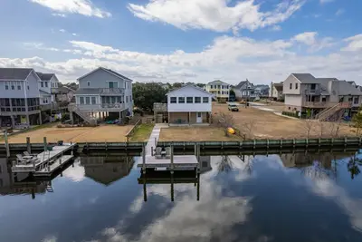 Image de Waterfront dog-friendly 2br with private boat dock