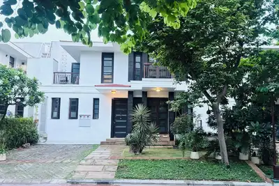 Image de Charming Villa with Soaking Pool & Serene Outdoor Spaces.