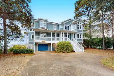 Image de Amenity-rich 6br Soundfront | Pool | Hot Tub