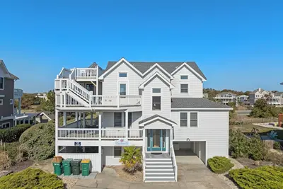 Image de 6br Oceanside | Pool | Hot Tub | Balcony | Tennis