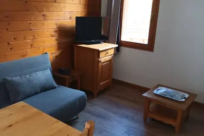 Image de 2ème étage, piscine, sauna, hammam, balcon, télévision, 32m², Valloire