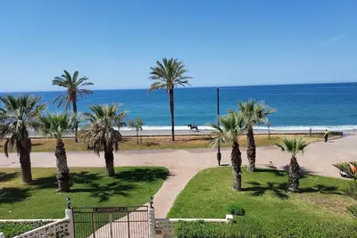 Image de . . . donde la Brisa y el Mar se encuentran al Atardecer. . . 🌊🌅