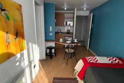 Image de Steps away from Sta. Lucia subway Nice 1 bedroom apartment