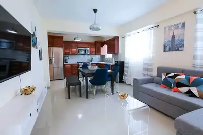 Image de Luxury 2br/2ba Apt W. A|C Garage & Roof Top