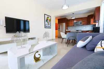 Image de Stunning 2-Br 2-Bath Apt W/ Ac Garage & Roof Top