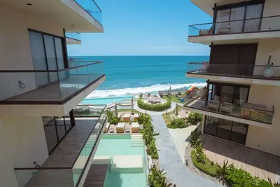 Image de Hermoso depa a pie de playa con alberca