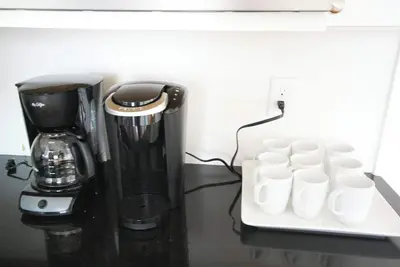 Image de Captain's Manor - Light Rail - Big Comfy House!