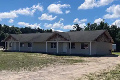 Image de Charming 1-bedroom building in Interlochen