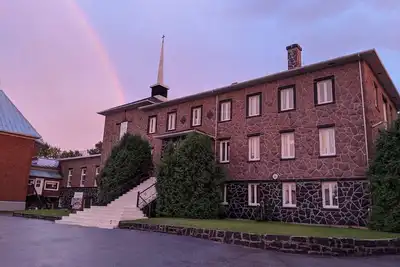 Image de Ancien monastère transformé en auberge de 15 chambres à louer en entier