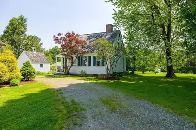 Image de The Cottage at Golden Hill Farm