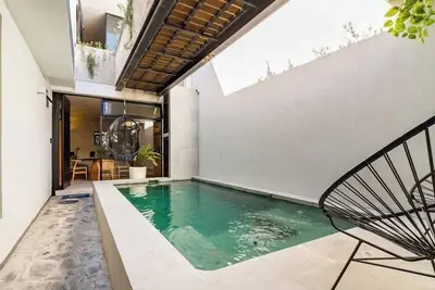 Image de Two beautiful rooms with pool