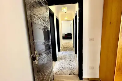 Image de Charming 2-bedroom apartment in wonderful El Sheikh Zayed City with Ac