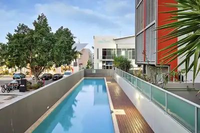 Image de James Street Designer 2-Storey Townhouse with Pool