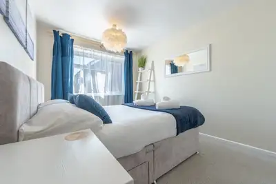 Image de Simple Comforts: 2br Flat with Free Parking in Newcastle-under-Lyme