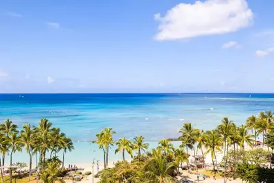 Image de ~New~ Oceanfront Luxury at Waikiki Beach Tower