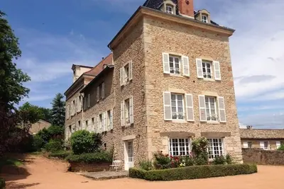 Image de Maison de Famille, 2 formules : 9 ou 14 ch (17->30 pers)