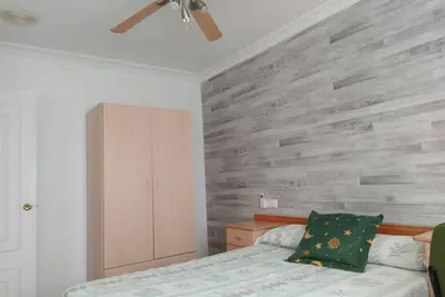 Image de Appartement 'Comfortable Excellent Views' avec vue sur la mer, Wi-Fi et climatisation