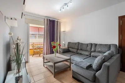 Image de Vacances 'Volcán Y Mar 2 Droite' avec Balcon, Wi-Fi et Climatisation