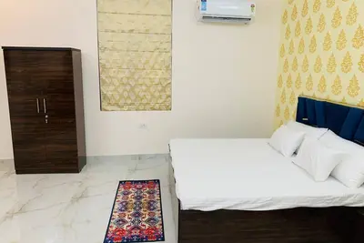 Image de Padamsukh - A Soothing farmhouse in Jaipur at a safe locality.