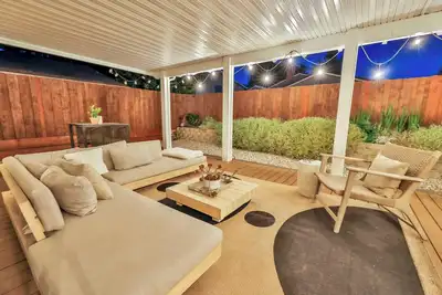 Image de Xen House 3Bed/2Bath - Large fenced backyard - 10 Min from Downtown Sacramento