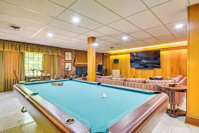 Image de 2 Mi to Main St Thomasville: Family Home w/ Games