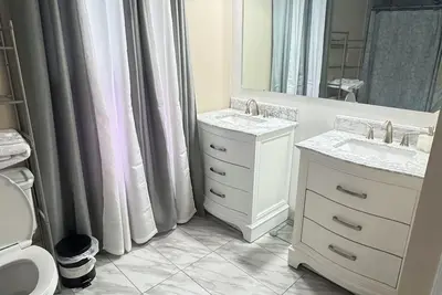 Image de The House at Lake Arbor