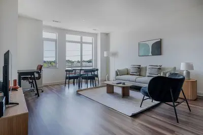 Image de Blueground | Bleachery, pool, nr Charles River